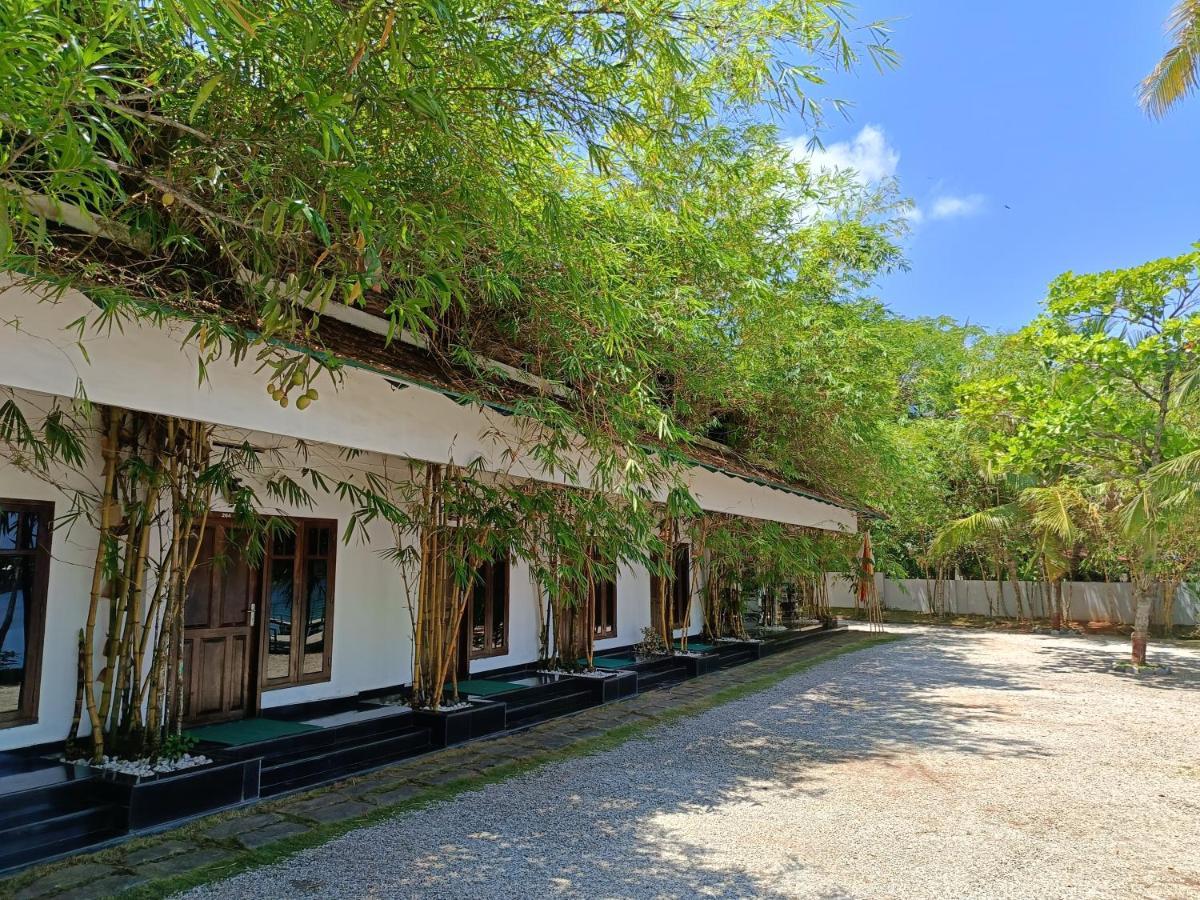 Global Backwater Resort Kollam Bagian luar foto