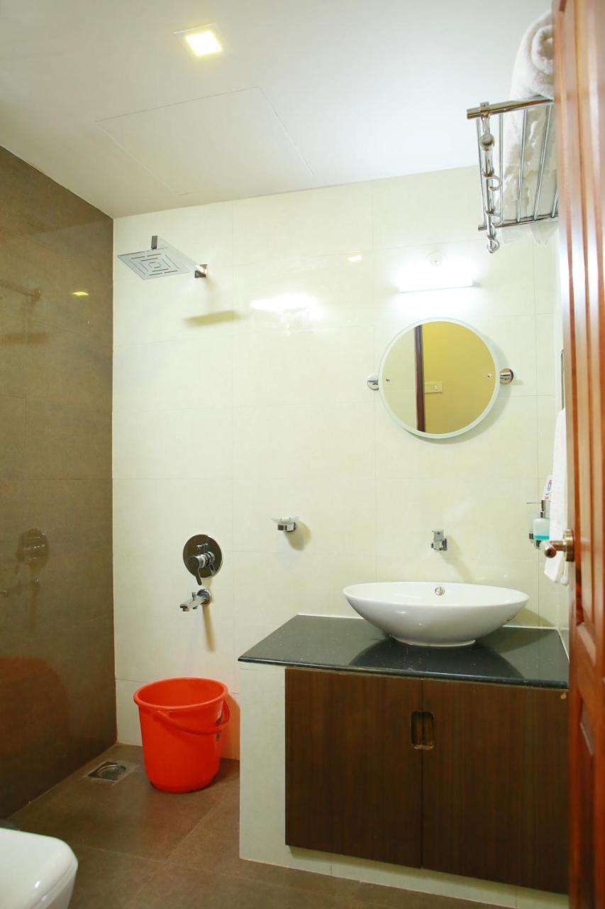 Global Backwater Resort Kollam Bagian luar foto