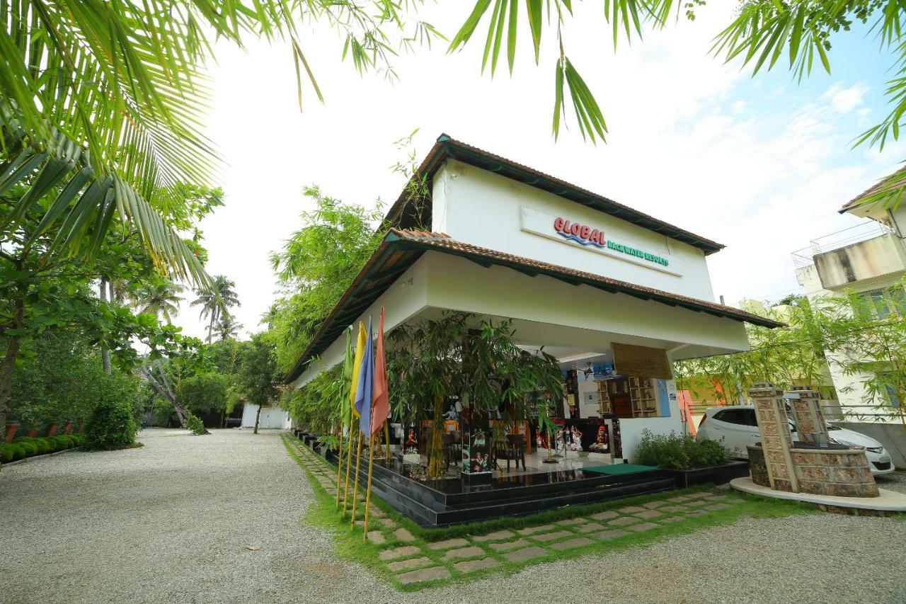 Global Backwater Resort Kollam Bagian luar foto